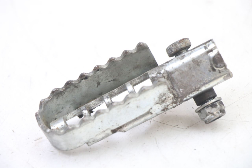 photo de PODNÓŻEK PRZEDNI LEWY DERBI SENDA R X-TREME 50 (2006 - 2010) - Szczegół części