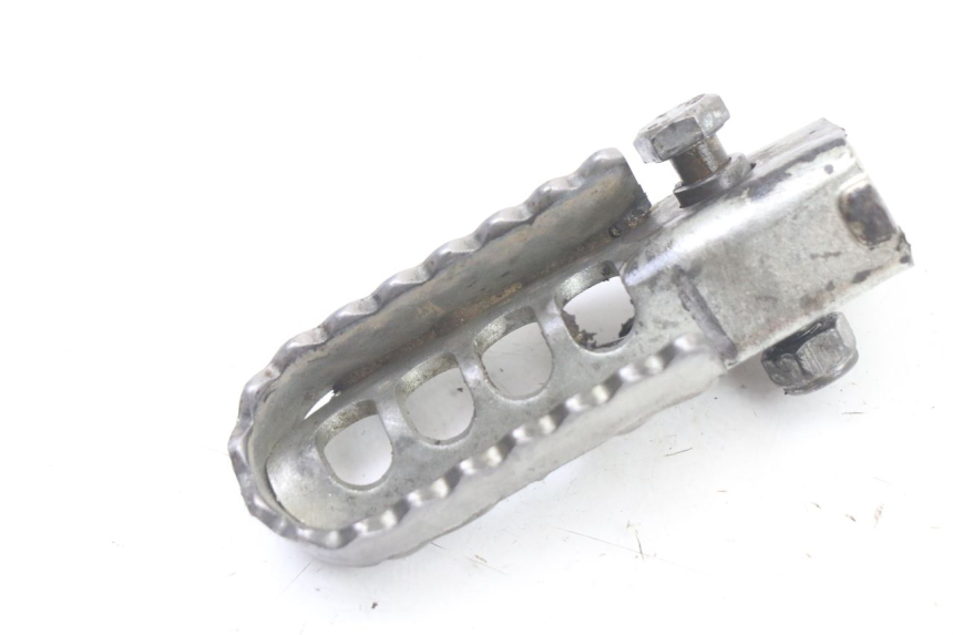 photo de PODNÓŻEK PRZEDNI LEWY DERBI SENDA SM DRD X-TREME 50 (2011 - 2017) - Widok główny