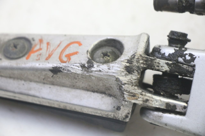 photo de PODNÓŻEK PRZEDNI LEWY SUZUKI DL V STROM 1000 (2002 - 2007) - Stan powierzchni