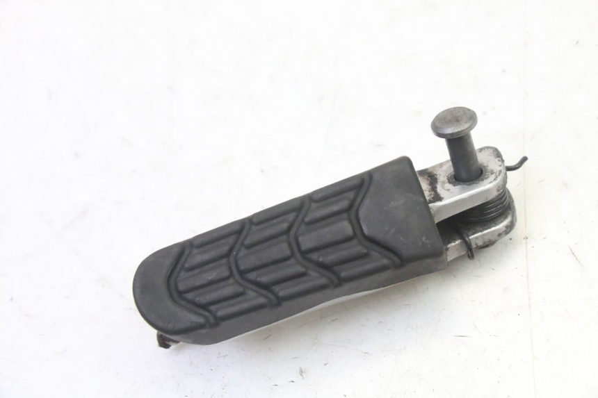 photo de PODNÓŻEK PRZEDNI LEWY BMW G310 R 310 (2016 - 2020) - Zoom stanu zużycia