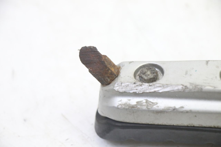 photo de PODNÓŻEK PRZEDNI LEWY BMW G310 R 310 (2016 - 2020) - Punkty mocowania