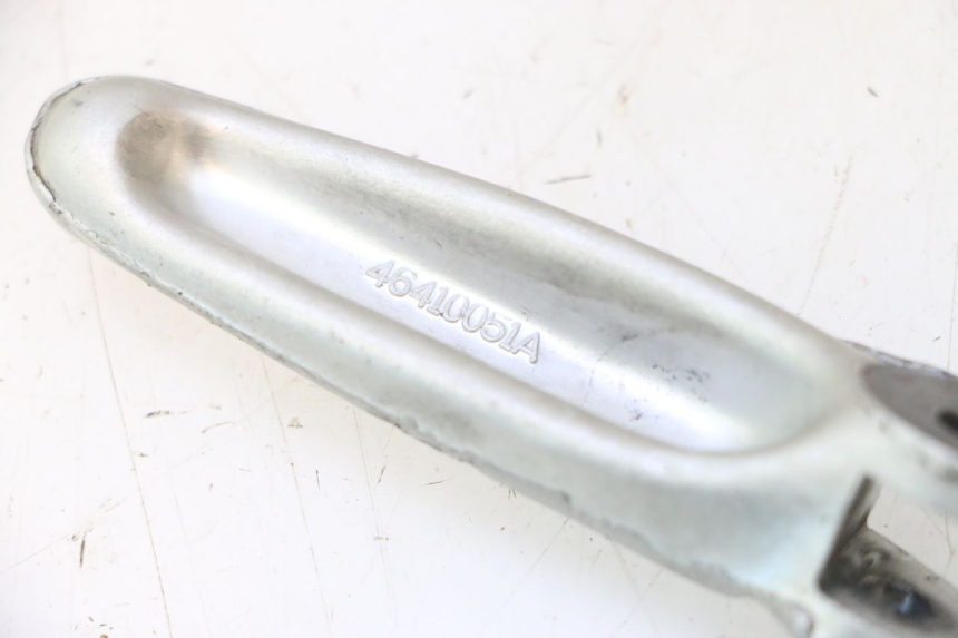 photo de LEWE PRZEDNIE PODNÓŻEK DUCATI SS IE DS CARENEE 1000 (2002 - 2006) - Zoom stanu zużycia