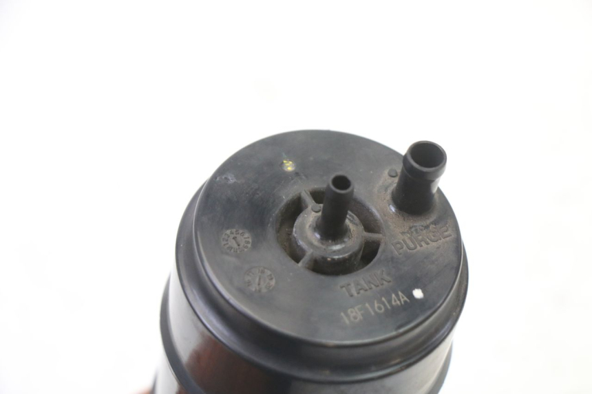 photo de Pojemnik filtra węglowego BMW G310 R 310 (2016 - 2020) - Inny kąt widzenia