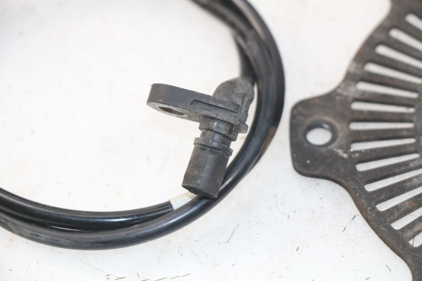 photo de CZUJNIK ABS TYLNY SYM GTS EFI ABS 125 (2012 - 2016) - Inny kąt widzenia