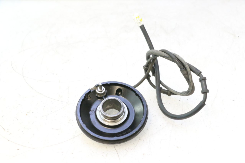 photo de CZUJNIK ABS TYLNY YAMAHA TDM ABS 900 (2002 - 2014) - Zbliżenie techniczne