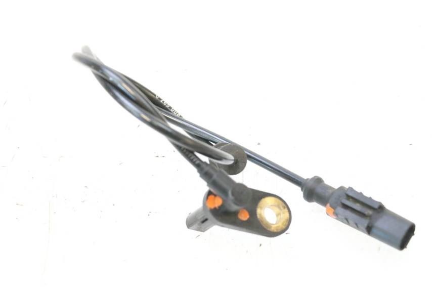 photo de PRZEDNI CZUJNIK ABS KAWASAKI ER-6 ER6 F ABS 650 (2012 - 2016) - Zbliżenie techniczne
