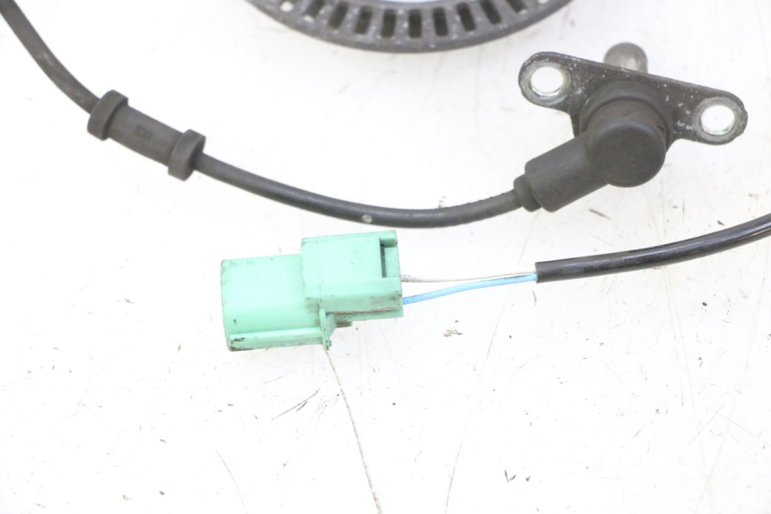 photo de CZUJNIK ABS PRZEDNI HONDA FES S-WING SWING ABS 125 (2007 - 2015) - Zbliżenie techniczne