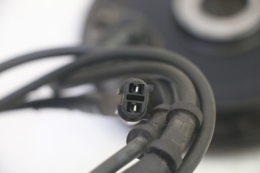 photo de CZUJNIK ABS PRZEDNI YAMAHA FJR ABS 1300 (2006 - 2012) - Zbliżenie techniczne