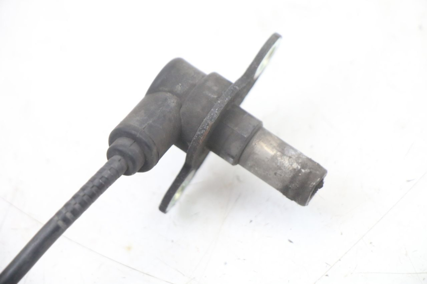 photo de CZUJNIK ABS PRZEDNI HONDA SH i 300 (2015 - 2020) - Zbliżenie techniczne