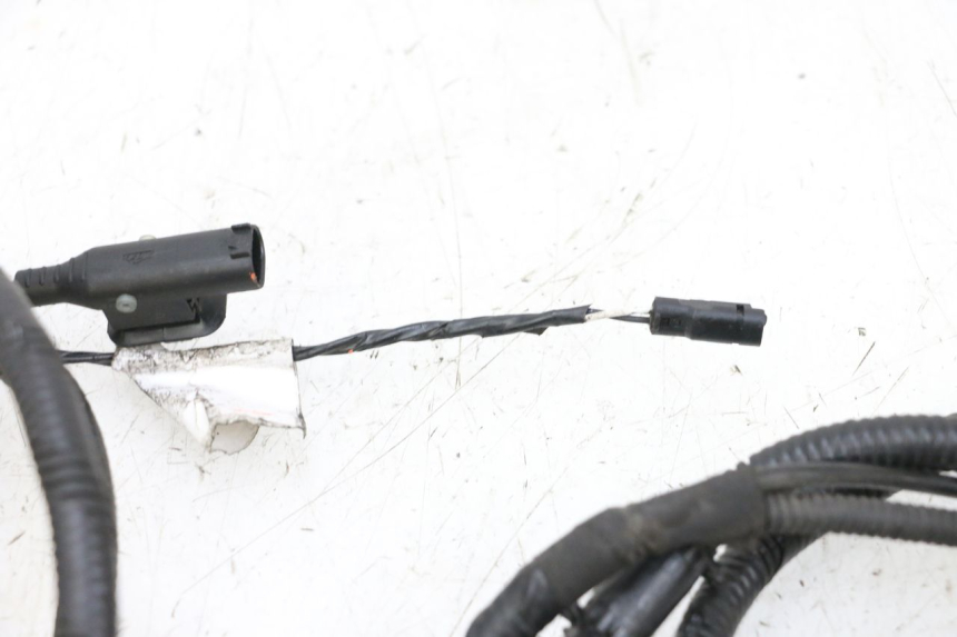 photo de CZUJNIK ABS PRZEDNI PIAGGIO MP3 HPE 300 (2019 - 2026) - Punkty mocowania