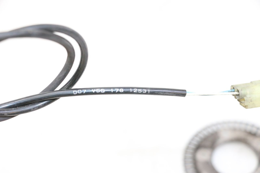 photo de CZUJNIK ABS PRZEDNI PEUGEOT SATELIS 125 (2013 - 2018) - Inny kąt widzenia