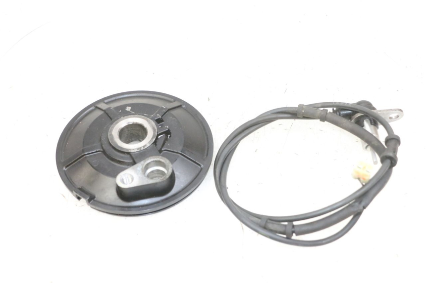 photo de CZUJNIK ABS PRZEDNI YAMAHA TDM ABS 900 (2002 - 2014) - Zbliżenie techniczne