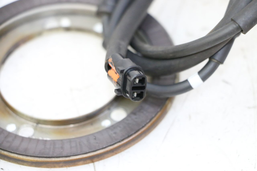 photo de CZUJNIK ABS PRZEDNI YAMAHA X-MAX XMAX 125 (2010 - 2013) - Zbliżenie techniczne