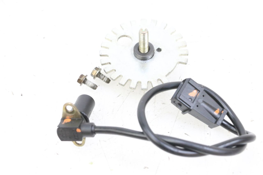 photo de CZUJNIK ZAPŁONU MV AGUSTA BRUTALE R WALLY 910 (2008 - 2008) - Zbliżenie techniczne