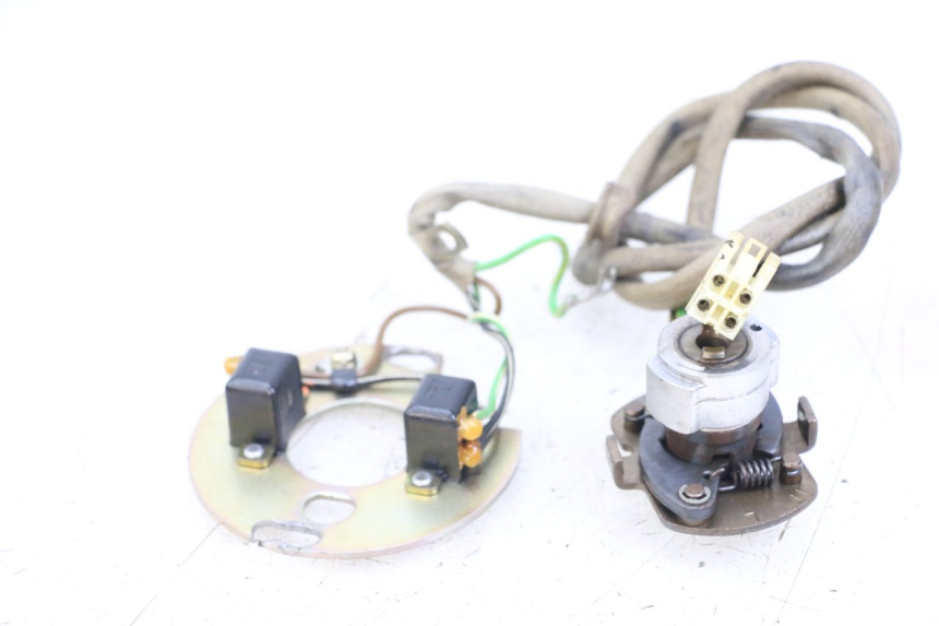 photo de CZUJNIK ZAPŁONU SUZUKI GSX E 250 (1982 - 1983) - Zbliżenie techniczne