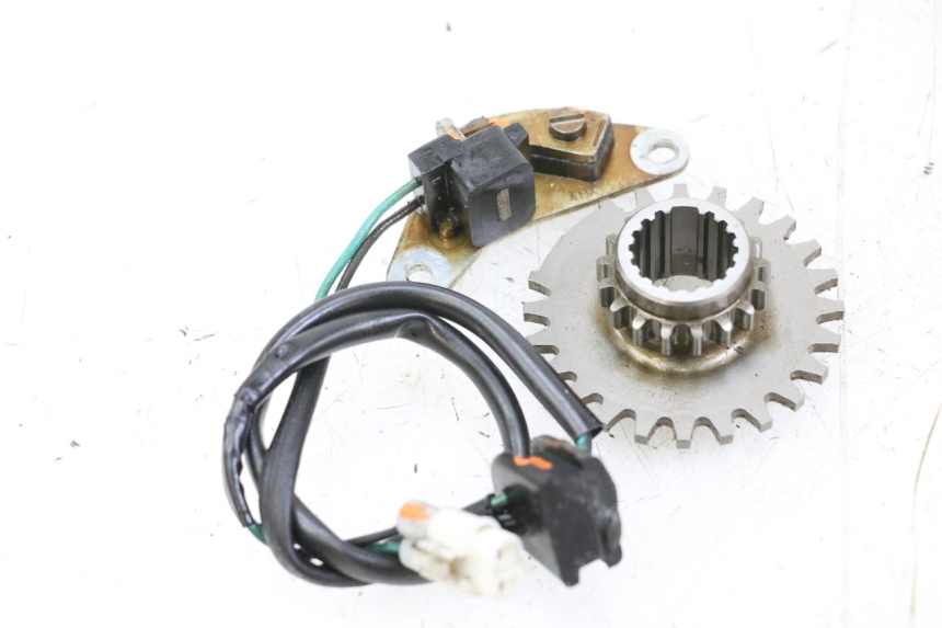 photo de CZUJNIK ZAPŁONU SUZUKI GSR 750 (2011 - 2017) - Inny kąt widzenia