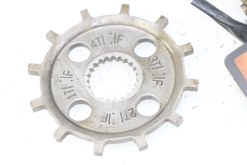 photo de CZUJNIK ZAPŁONU HONDA VFR FI RC46 800 (1998 - 2001) - Punkty mocowania