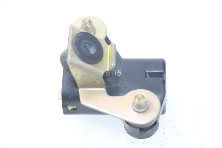 photo de CZUJNIK UPADKU MV AGUSTA BRUTALE R WALLY 910 (2008 - 2008) - Szczegół części