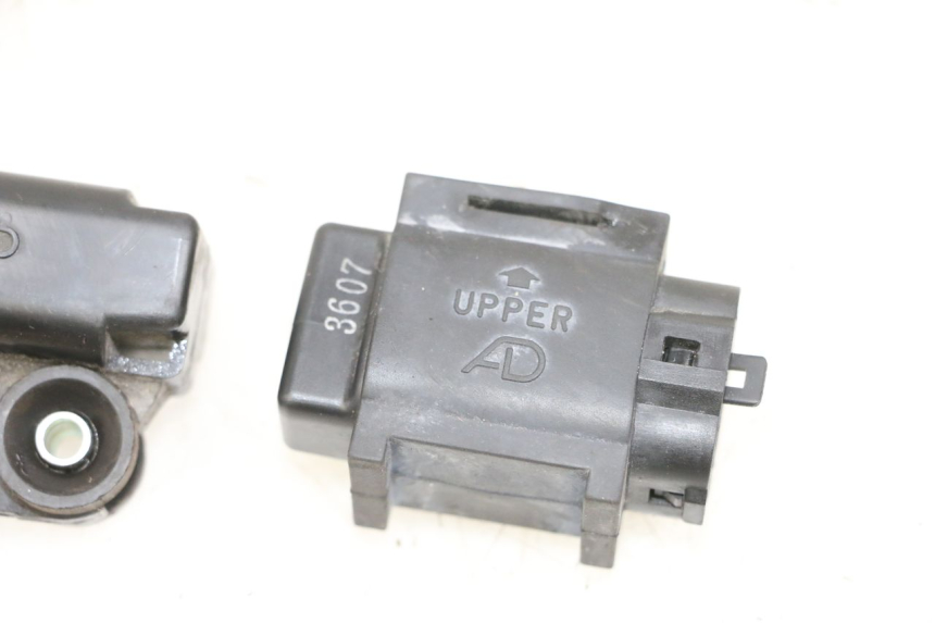 photo de CZUJNIK UPADKU SUZUKI BURGMAN 650 (2013 - 2020) - Inny kąt widzenia