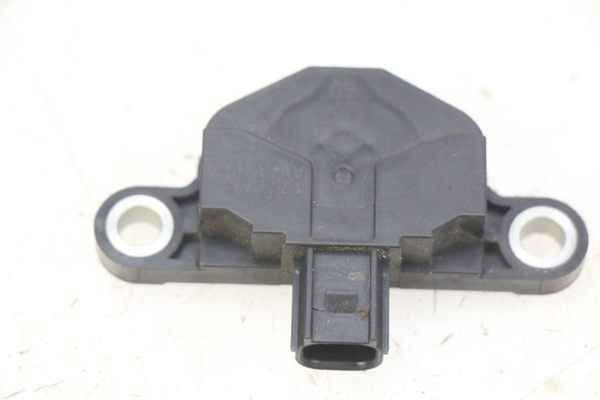 photo de CZUJNIK UPADKU HONDA CB R 1000 (2018 - 2023) - Widok główny