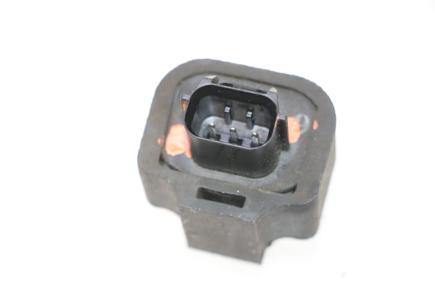 photo de CZUJNIK UPADKU KAWASAKI ER-6 ER6 F ABS 650 (2012 - 2016) - Zoom stanu zużycia