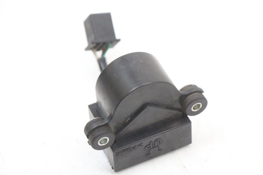 photo de CZUJNIK UPADKU HONDA FJS SILVER WING SILVERWING 400 (2005 - 2008) - Zbliżenie techniczne