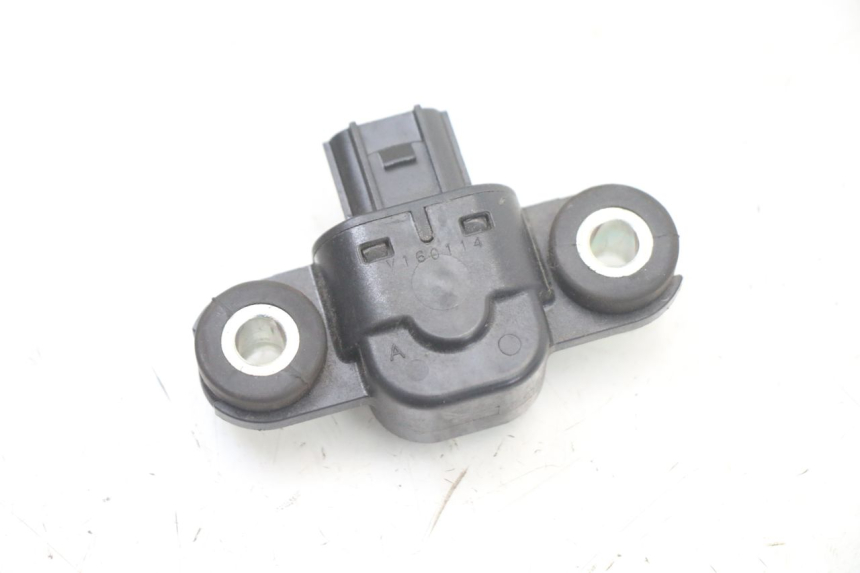 photo de CZUJNIK UPADKU HONDA SH i 300 (2015 - 2020) - Inny kąt widzenia