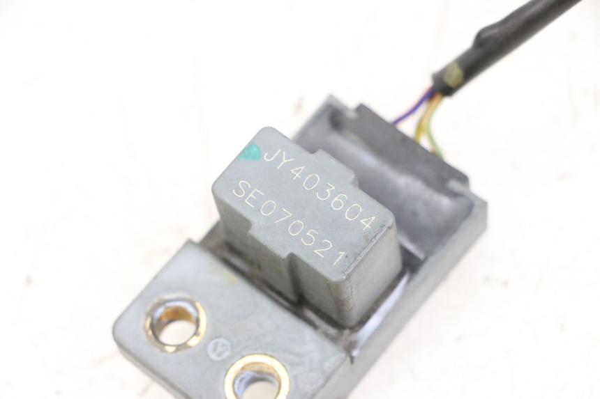 photo de CZUJNIK UPADKU HUSQVARNA SVARTPILEN 401 (2018 - 2023) - Zbliżenie techniczne