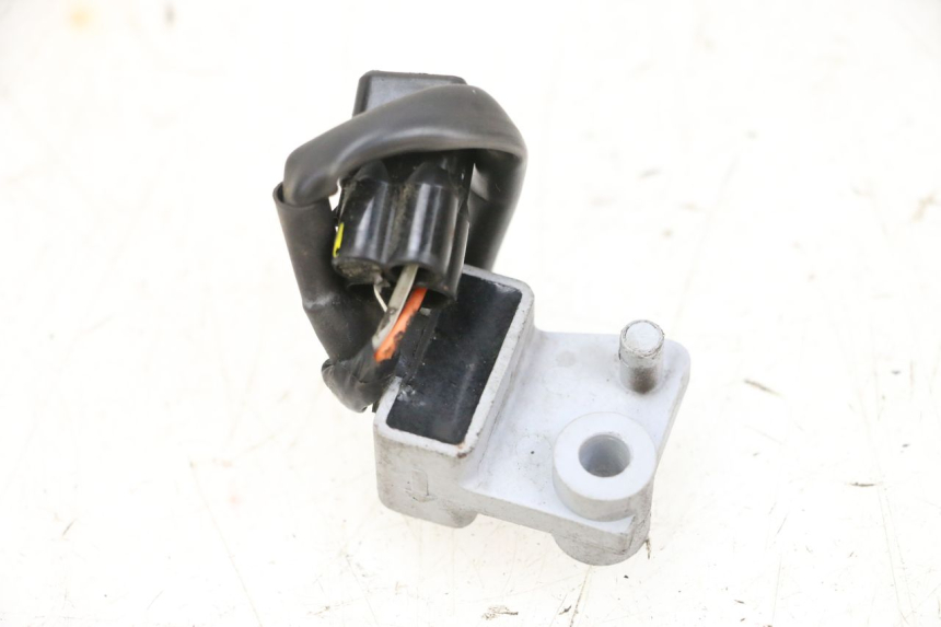 photo de CZUJNIK UPADKU PIAGGIO MP3 HPE 300 (2019 - 2026) - Zoom stanu zużycia