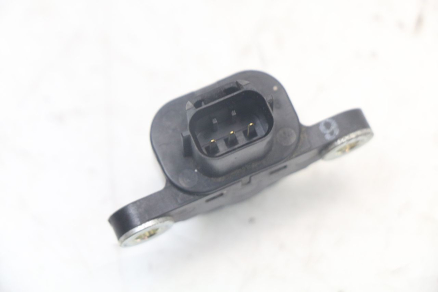 photo de CZUJNIK UPADKU KAWASAKI VERSYS ABS 650 (2015 - 2018) - Zoom stanu zużycia