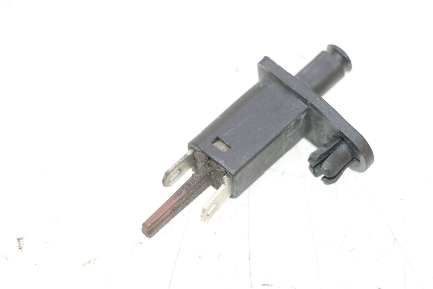 photo de CZUJNIK OTWIERANIA KUFERKA PIAGGIO MP3 RL 250 (2006 - 2010) - Szczegół części