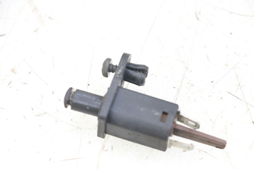 photo de CZUJNIK OTWIERANIA KUFERKA PIAGGIO X10 125 (2012 - 2017) - Szczegół części