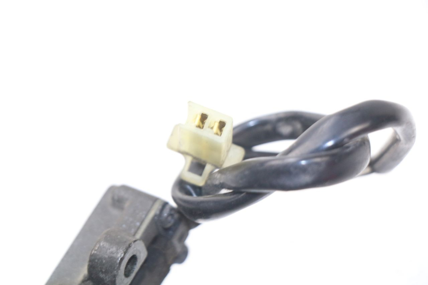 photo de CZUJNIK OTWIERANIA SIEDZENIA SUZUKI BURGMAN 125 (2007 - 2014) - Szczegół części