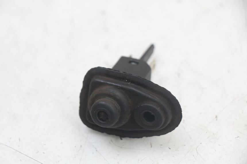 photo de CZUJNIK OTWIERANIA SIEDZENIA PIAGGIO MP3 HPE 350 (2018 - 2020) - Zoom stanu zużycia