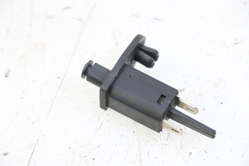 photo de CZUJNIK OTWIERANIA SIEDZENIA PIAGGIO MP3 500 (2014 - 2017) - Szczegół części