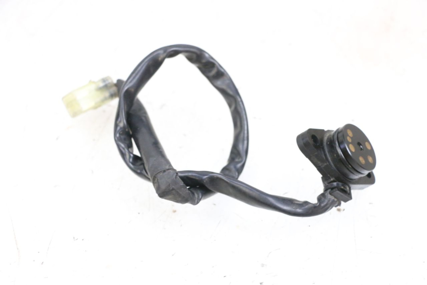 photo de CZUJNIK BIEGU JAŁOWEGO YAMAHA FJR ABS 1300 (2006 - 2012) - Zbliżenie techniczne