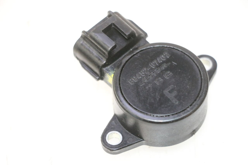 photo de CZUJNIK TPS SUZUKI BURGMAN 125 (2007 - 2014) - Zbliżenie techniczne