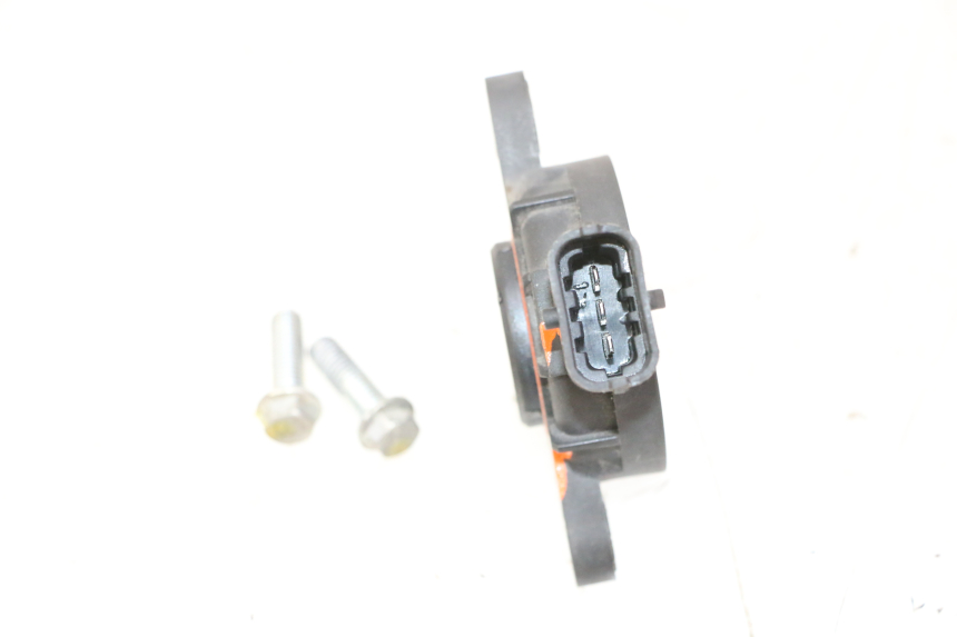 photo de CZUJNIK POZYCJI BLOKADY ROLL PIAGGIO MP3 500 (2011 - 2015) - Zoom stanu zużycia