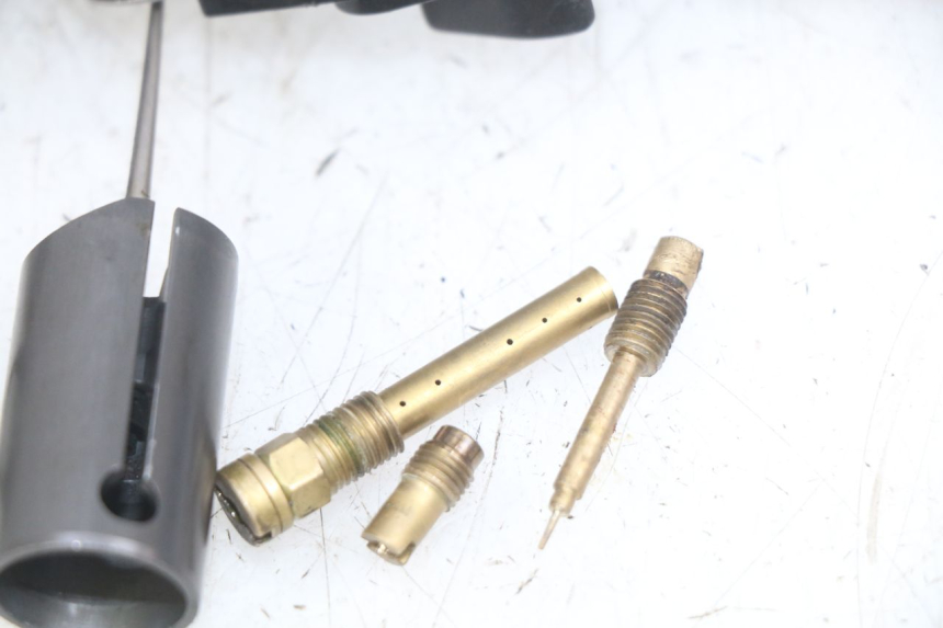 photo de GAŹNIK ORION AGB37 CRF1 DIRT BIKE 125 (2013 - 2021) - Oznaczenia i referencje