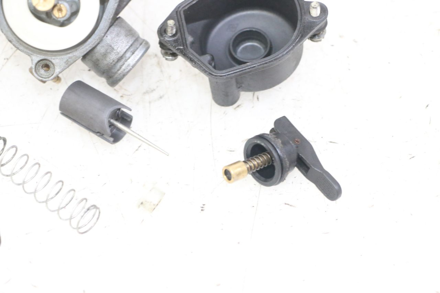 photo de GAŹNIK MBK BOOSTER SPIRIT NAKED 50 (2004 - 2017) - Widok produktu