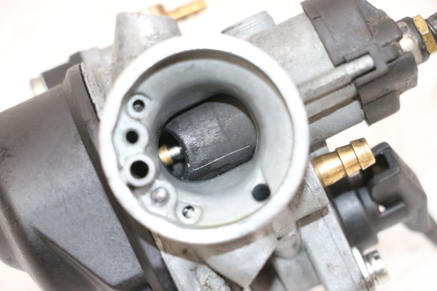 photo de GAŹNIK MBK BOOSTER SPIRIT NAKED 50 (2004 - 2017) - Szczegóły charakterystyczne