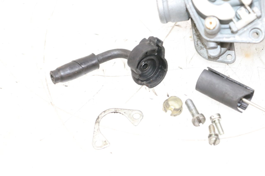 photo de GAŹNIK MBK BOOSTER SPIRIT NAKED 50 (2004 - 2017) - Widok z bliska