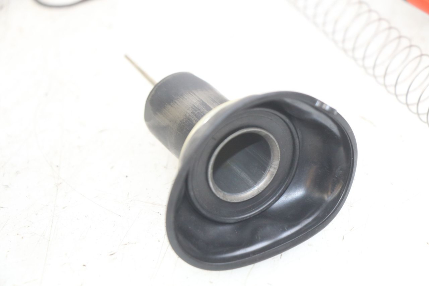 photo de GAŹNIK PEUGEOT CITYSTAR AIR 125 (2014 - 2017) - Szczegóły charakterystyczne