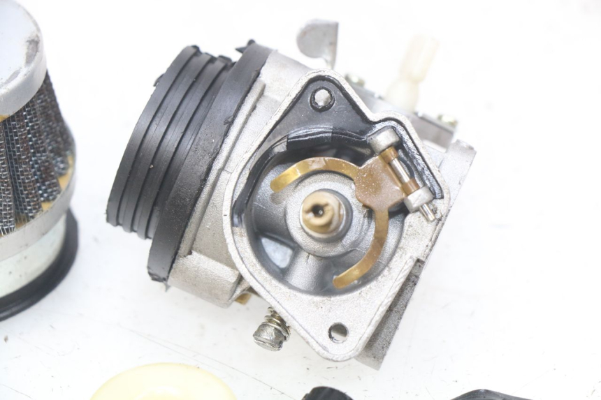 photo de GAŹNIK POCKET BIKE CROSS 50 - Szczegóły charakterystyczne