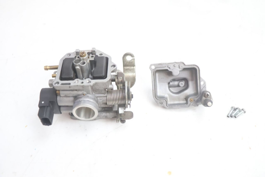 photo de GAŹNIK JM MOTORS EVOLIS 4T 50 (2018 - 2022) - Stan powierzchni