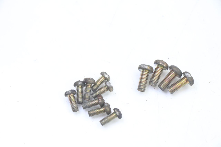 photo de GAŹNIK SUZUKI GS GSE 500 (2001 - 2003) - Struktura - zbliżenie