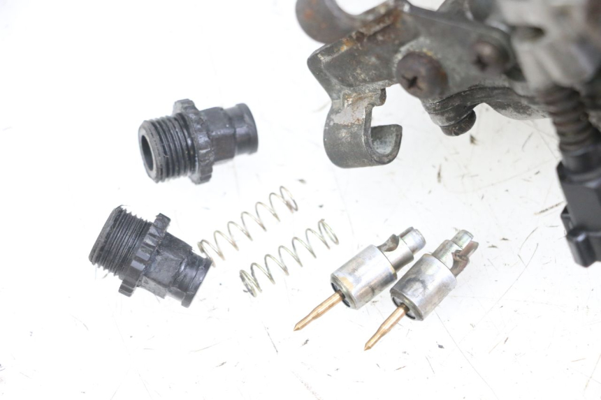 photo de GAŹNIK HONDA NTV DEAUVILLE 650 (1998 - 2001) - Inny kąt widzenia