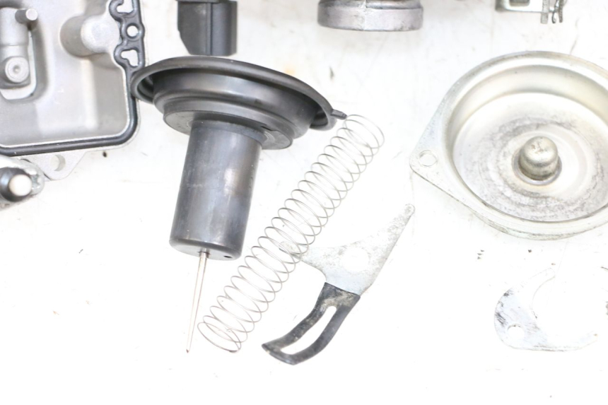 photo de GAŹNIK JM MOTORS OLDIES GT 4T 50 (2018 - 2025) - Zbliżenie komponentów