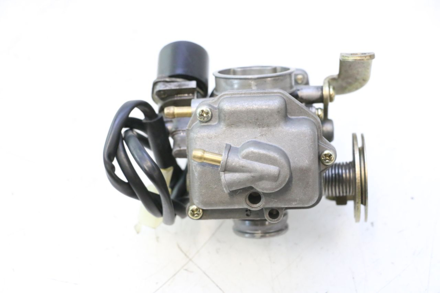photo de GAŹNIK VASTRO R-ONE 4T 50 (2014 - 2022) - Inny kąt widzenia