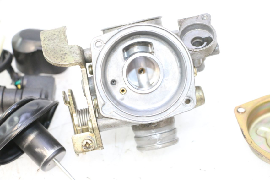 photo de GAŹNIK VASTRO R-ONE 4T 50 (2014 - 2022) - Oznaczenia i referencje